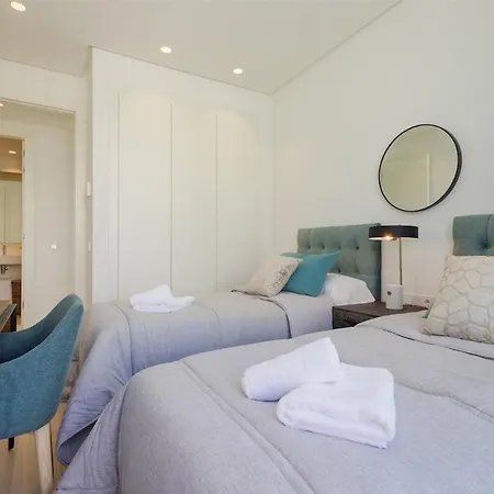 Luxury 3 Bed Flat Stunning Sea & Mountain Views * Benahavís