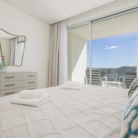 Daire Luxury 3 Bed Flat Stunning Sea & Mountain Views *