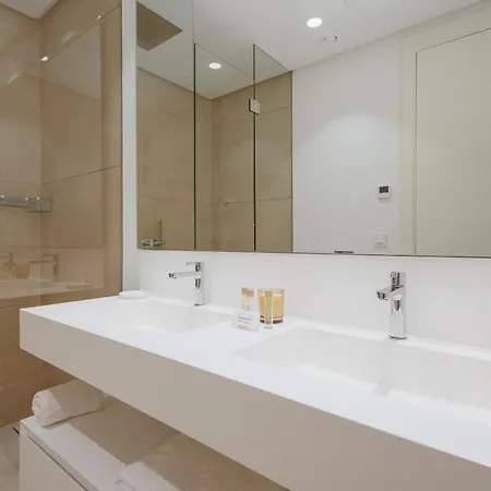Luxury 3 Bed Flat Stunning Sea & Mountain Views Benahavís