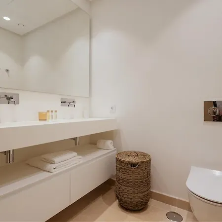 Luxury 3 Bed Flat Stunning Sea & Mountain Views * Benahavís